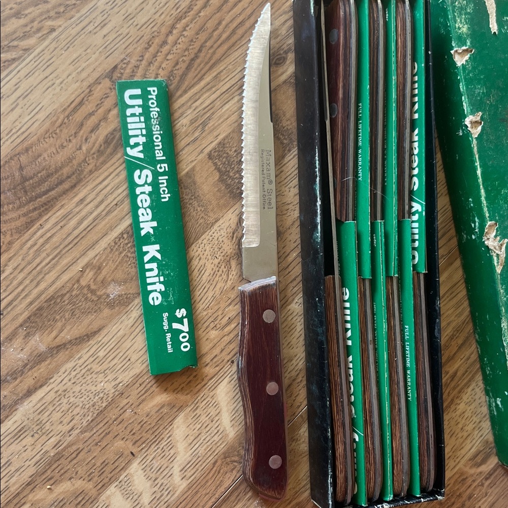 Maxam 5-Inch Utility Steak Knife Set - Picture 2 of 2